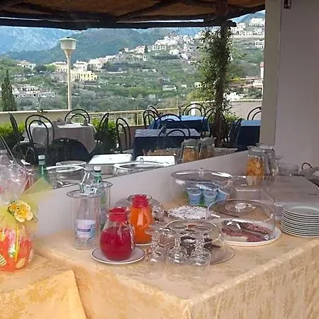 Ravello View 4*
